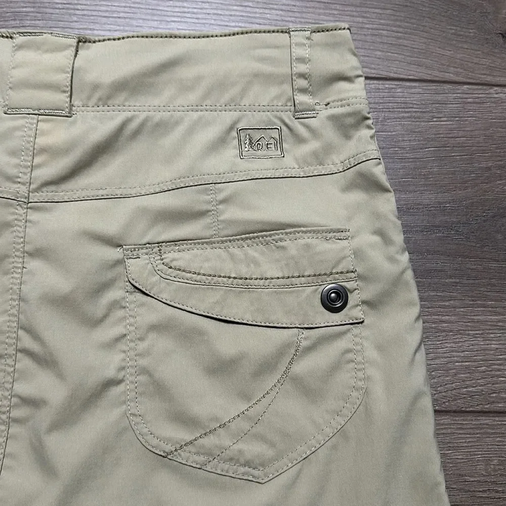 REI 17” Tan High Rise Hiking Casual Nylon Stretch Skirt Size 2‎